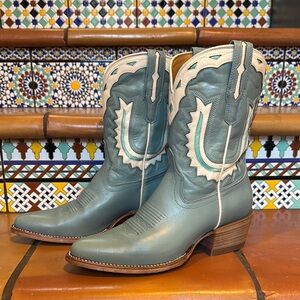 Women’s LIKE NEW Tecovas! Worn Twice